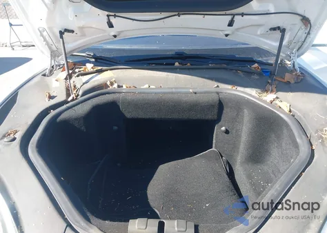 2013 Tesla Model S Performance z USA, uszkodzony, nr VIN 5YJSA1CP8DFP24398